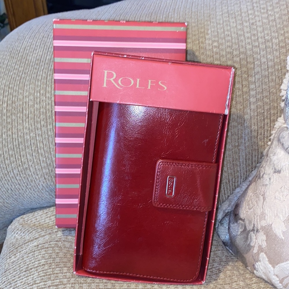 ❤️NWT Rolfs’ Red Spacious & Large Genuine Leather Wallet w/Severo Compartments